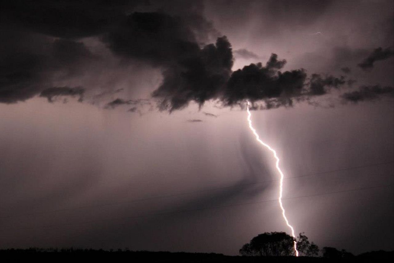 Thunderstorms Bring Huge Rainfall In Southern Areas - ABC News