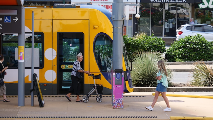 Is light rail a 'magnificent' opportunity? These community groups don't think so