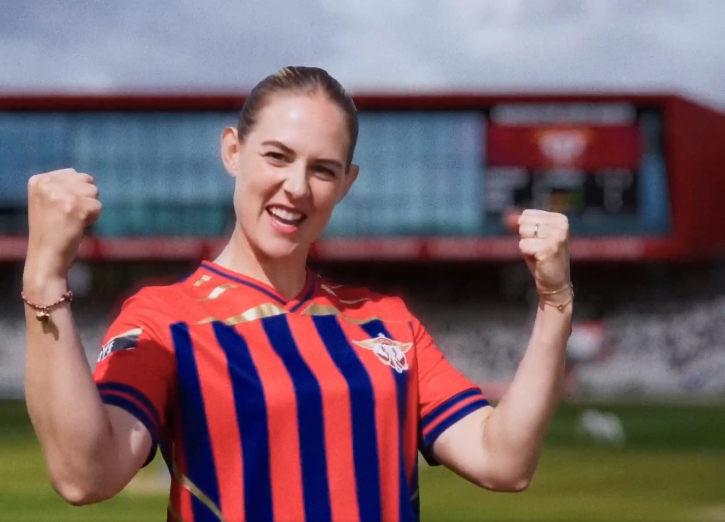 Uma IA renderizada como jogadora feminina do Manchester Super Giants.