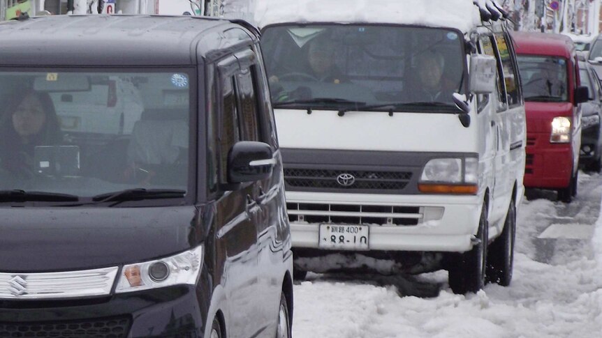 Heavy snow hits Nagoya, Japan