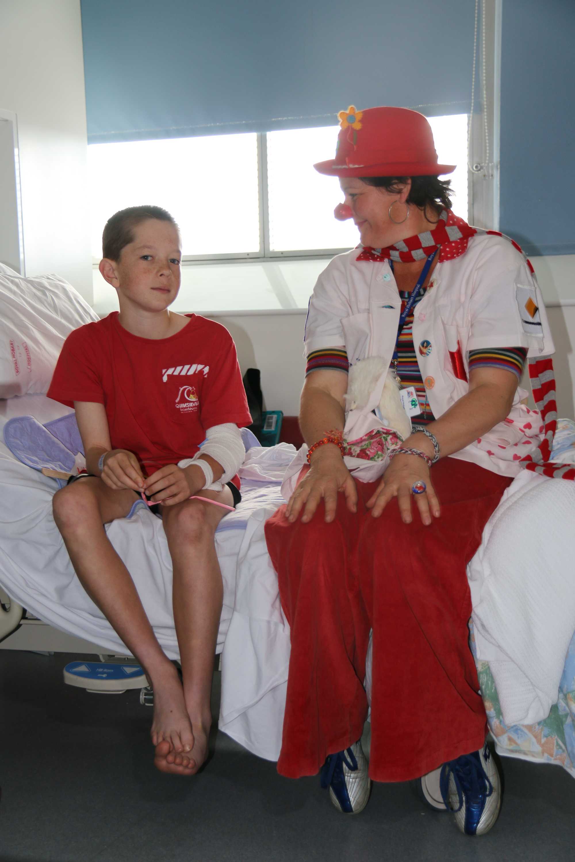 Tasmania's clown doctors celebrate 10 years of laughter at the Royal