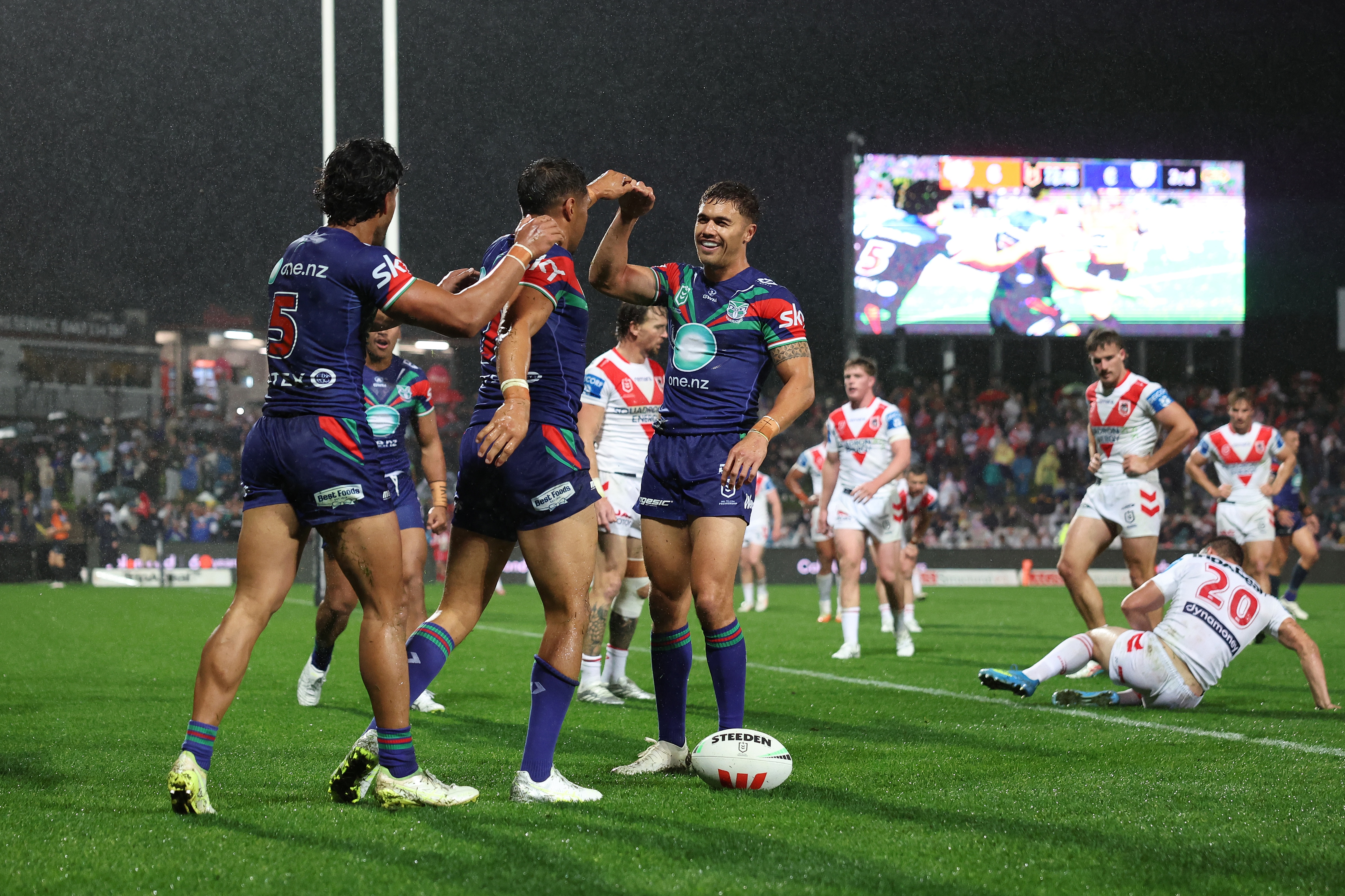 'Stay with us': Dragons booed off the field at home ahead of fan day — WellsTrack