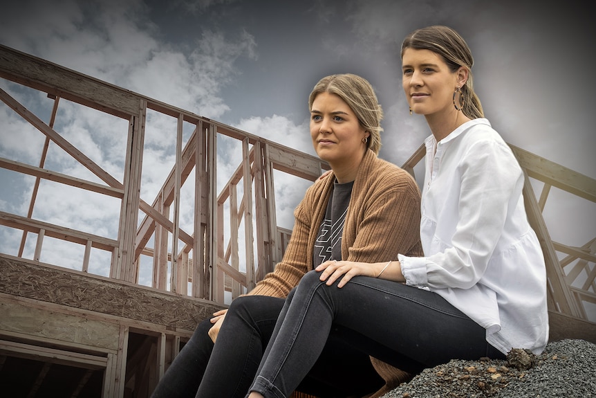 Maddy and Victoria Stansfield builder debt story thumbnail.
