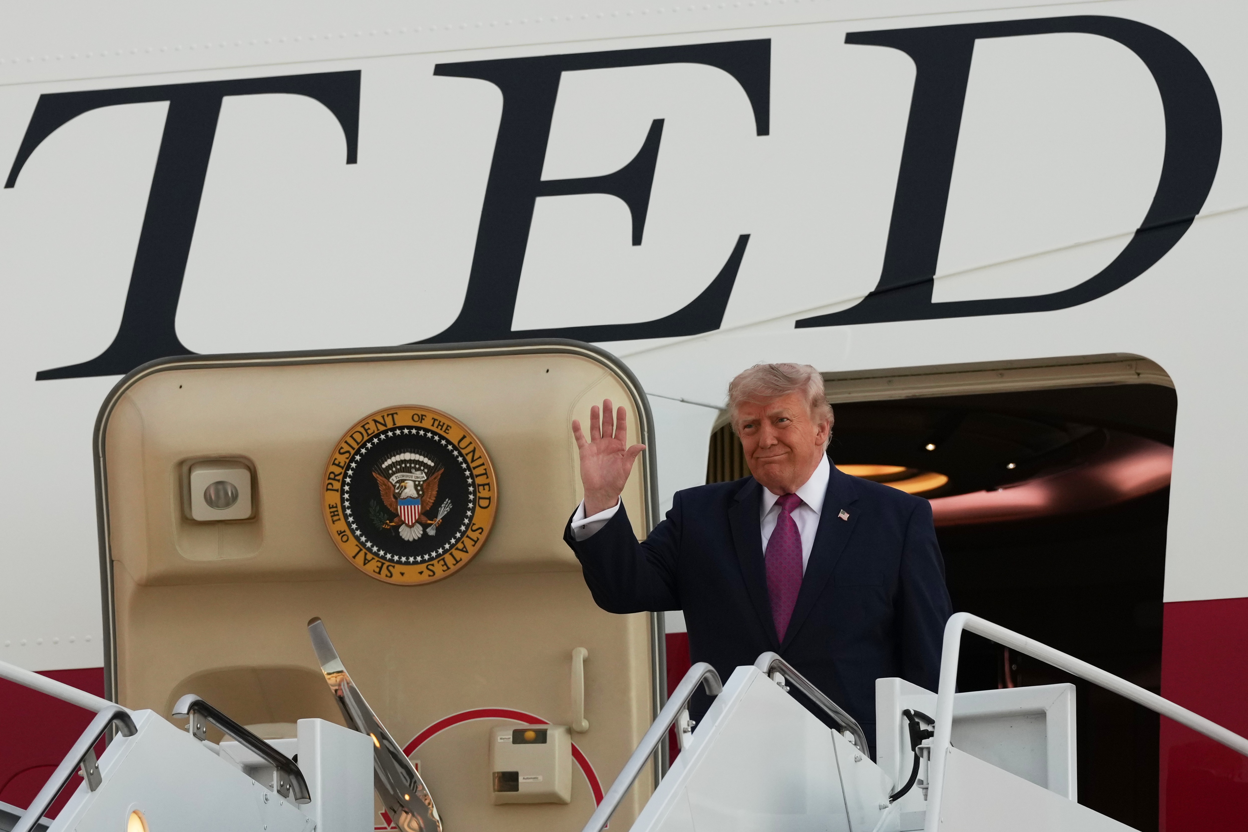 NYT reporters subpoenaed over Air Force One security concerns stories