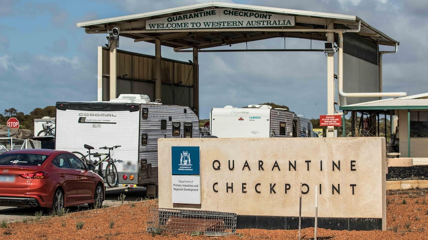 A file photo of the checkpoint on the South Australian and Western Australian border near Eucla. 