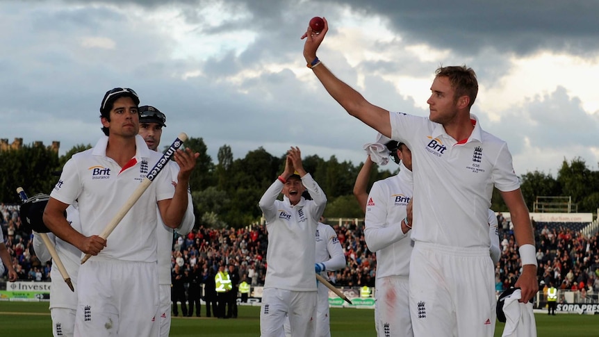 Broad thanks Durham crowd after 11-wicket match